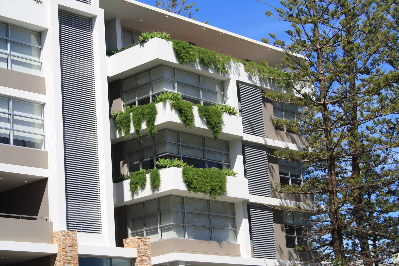 http://Maxim-Continuous-Louvres-05.jpg